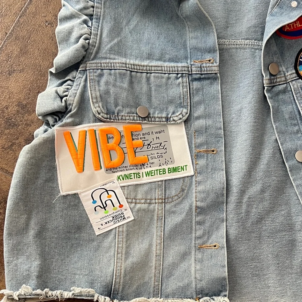 Denim women Jacket with Patches and Ruffle Sleeves - Picture 2 of 5